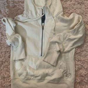 AE Half zip up